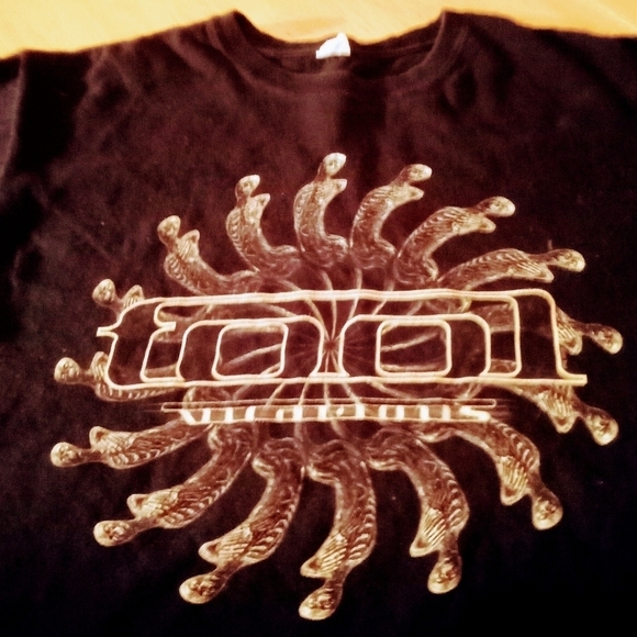 Vintage 00s Tool Tee - Picture 3 of 4